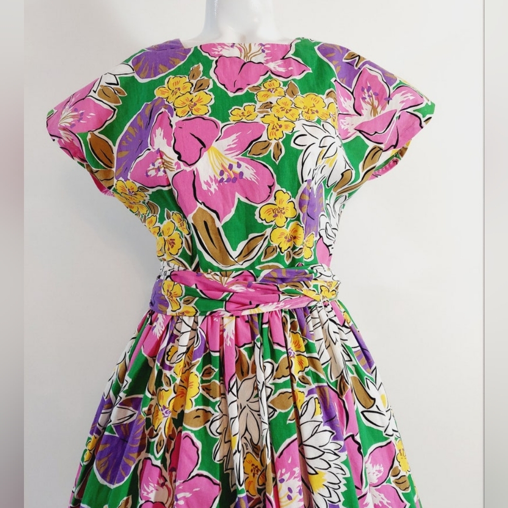 Vibrant Vintage 50s floral dress cotton handmade tropical dress - Picture 2 of 10